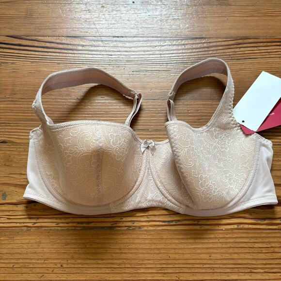 NWT Roseme beige lace overlay clasp closure bra SIZE 38DD - Picture 1 of 5